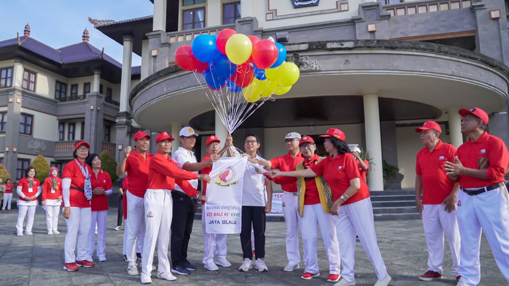 Sekda Adi Arnawa Hadiri Ulang Tahun Senam Tera Indonesia
